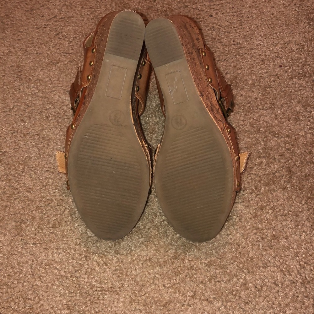 Brown wedges - Picture 3 of 4
